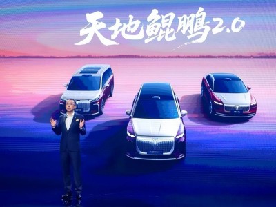 岚图“时代风尚之夜”启幕，“三旗舰”亮相，泰山与追光L引领高端新能源新潮-知创网